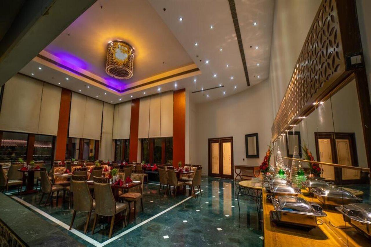 فندق Ramada By Wyndham Jaipur Jaisinghpura المظهر الخارجي الصورة