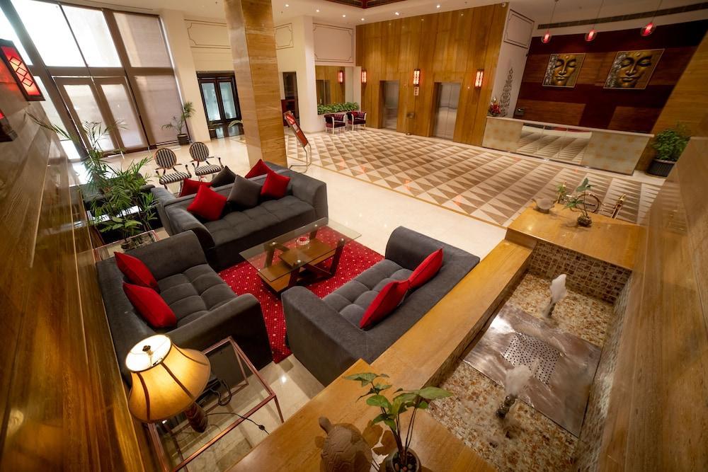 فندق Ramada By Wyndham Jaipur Jaisinghpura المظهر الخارجي الصورة