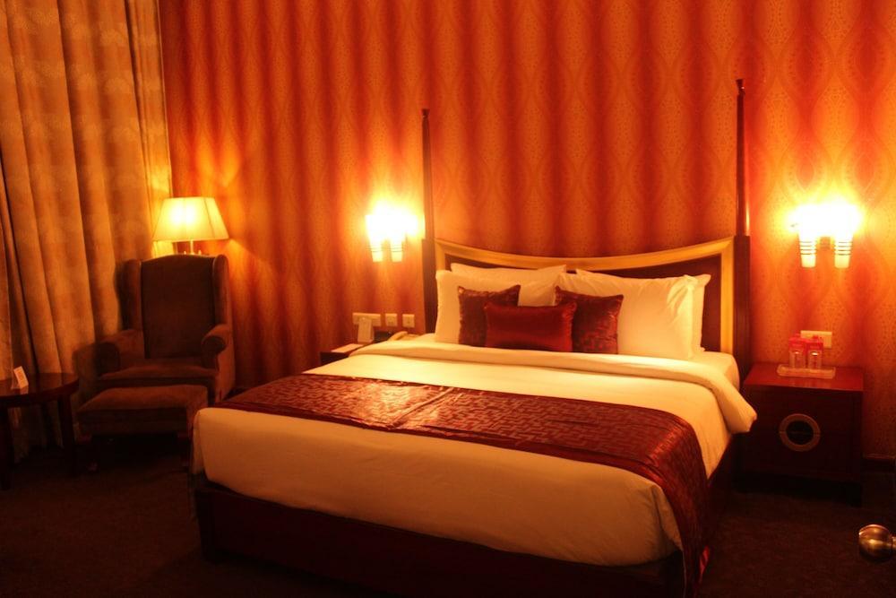 فندق Ramada By Wyndham Jaipur Jaisinghpura المظهر الخارجي الصورة