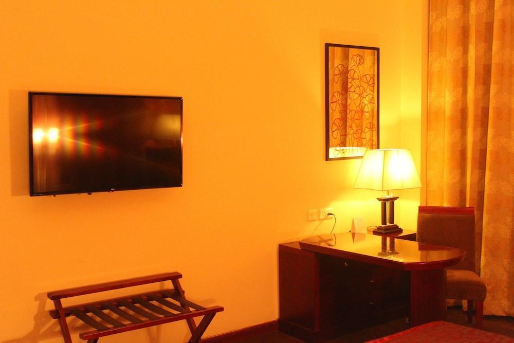 فندق Ramada By Wyndham Jaipur Jaisinghpura المظهر الخارجي الصورة