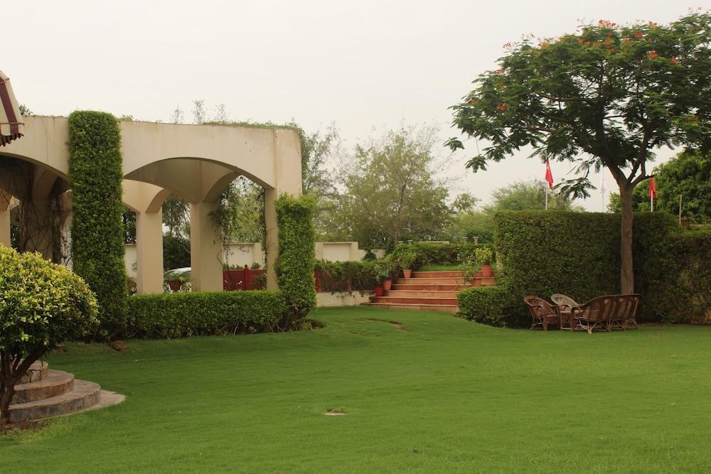 فندق Ramada By Wyndham Jaipur Jaisinghpura المظهر الخارجي الصورة